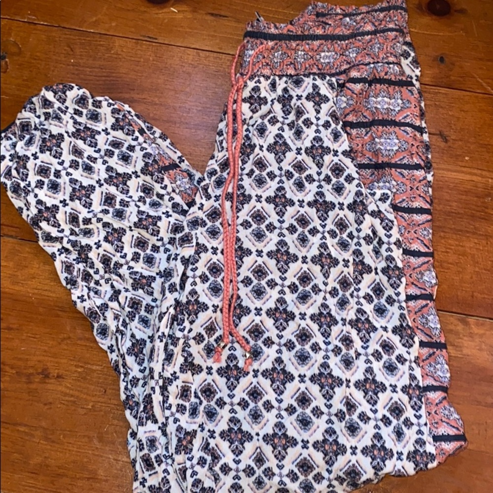 COMFY American Eagle Patterned Pants  - S